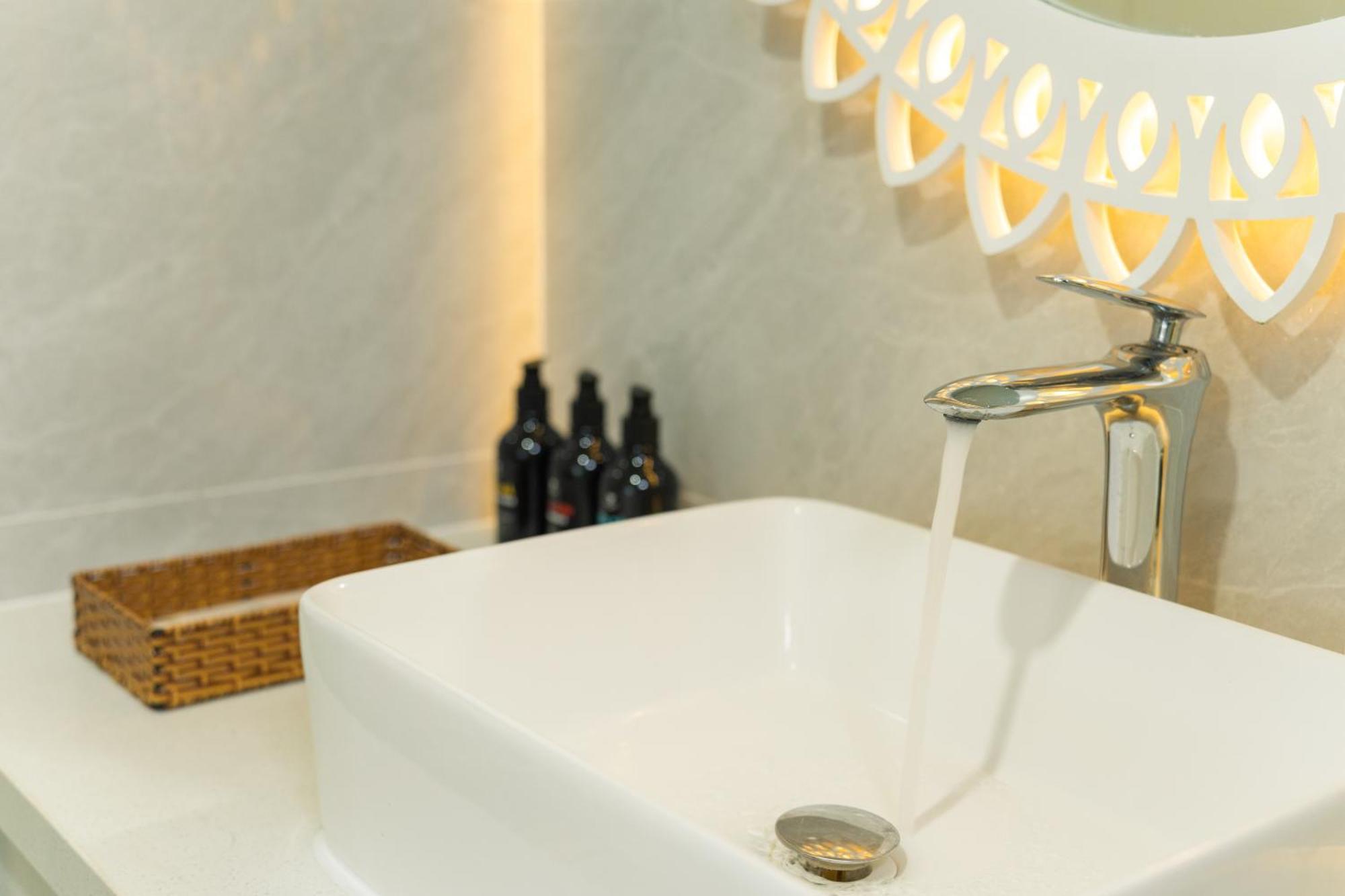 Brio Hotels & Apartments Дананг Екстериор снимка